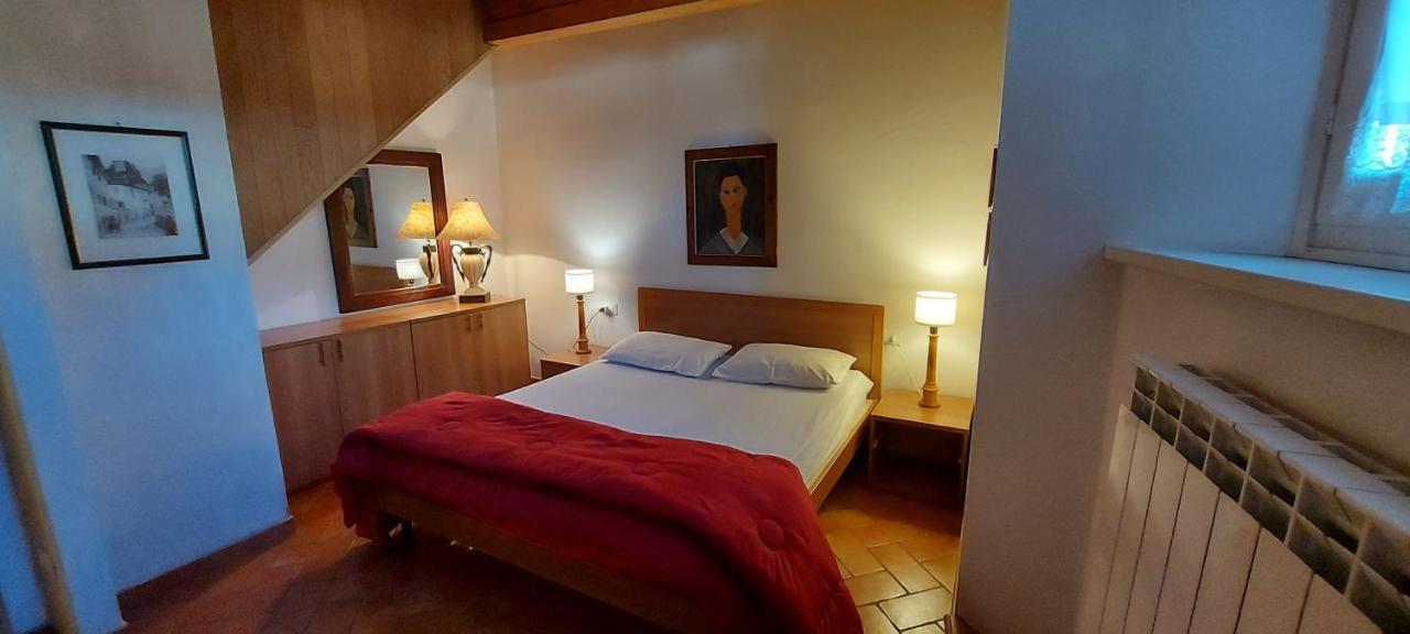 Piazza Fiumalbo Citta D'Arte Apartamento Exterior foto